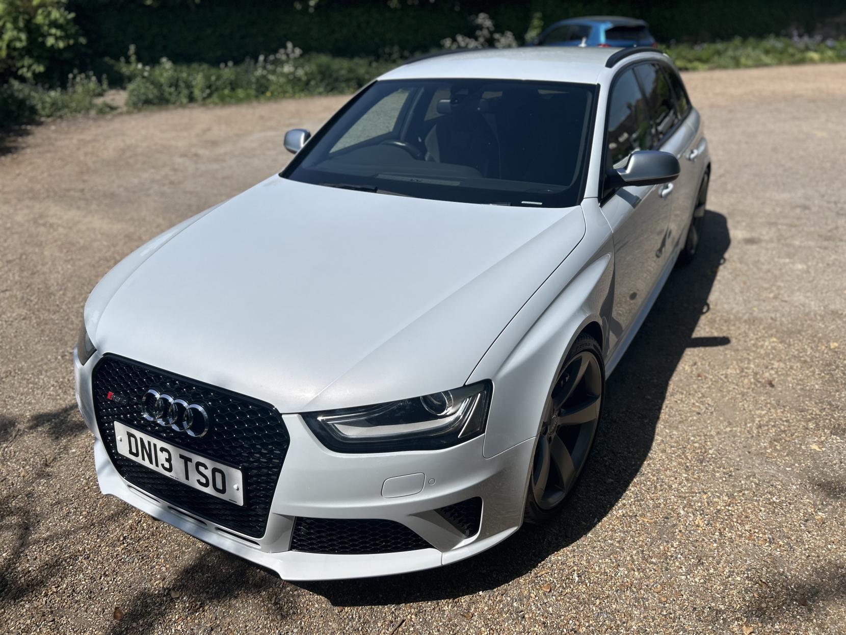 Audi RS4 Avant 4.2 FSI V8 Estate 5dr Petrol S Tronic quattro Euro 5 (450 ps)