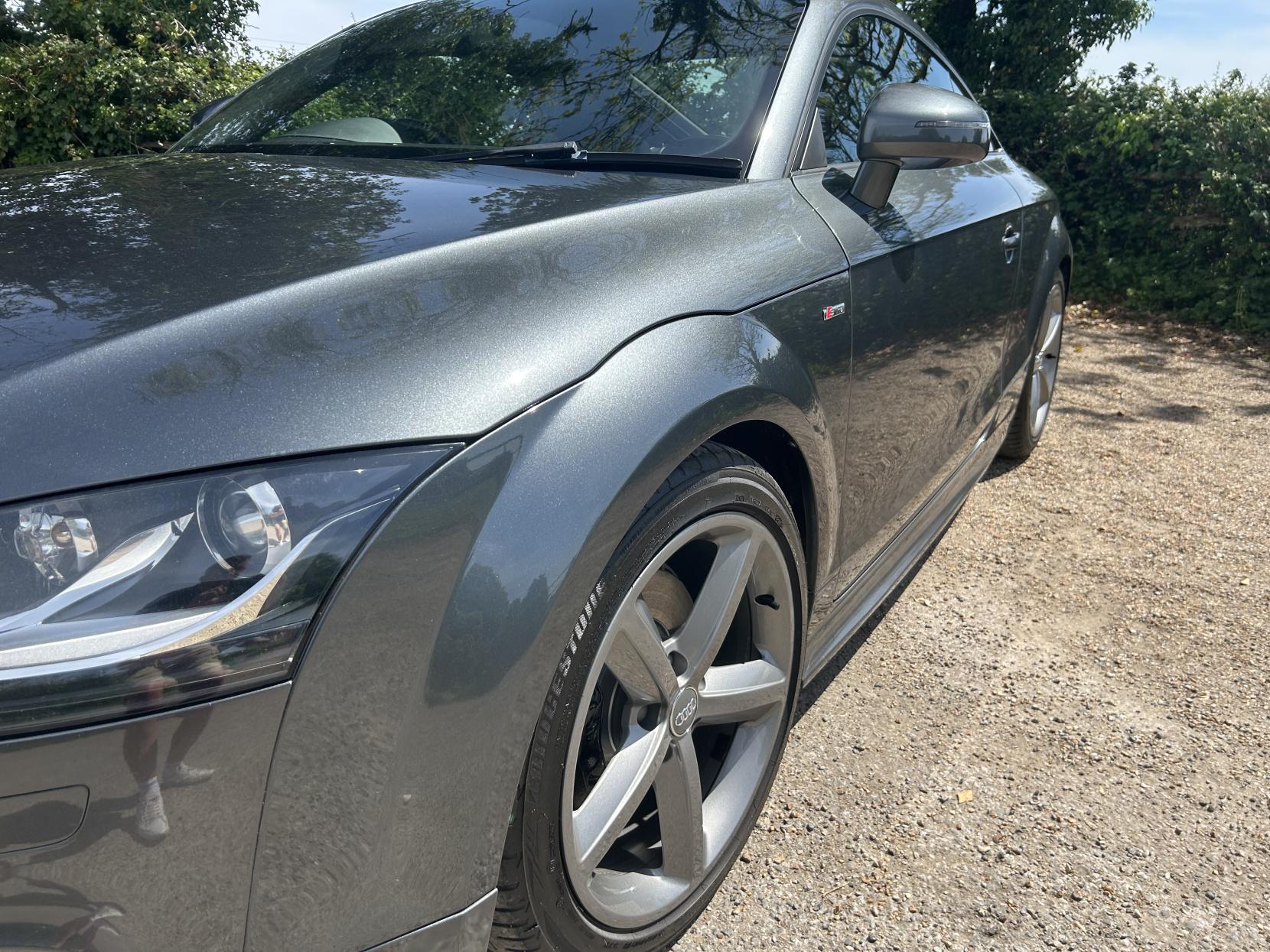 Audi TT 2.0 TFSI S line Coupe 3dr Petrol S Tronic quattro Euro 5 (s/s) (211 ps)