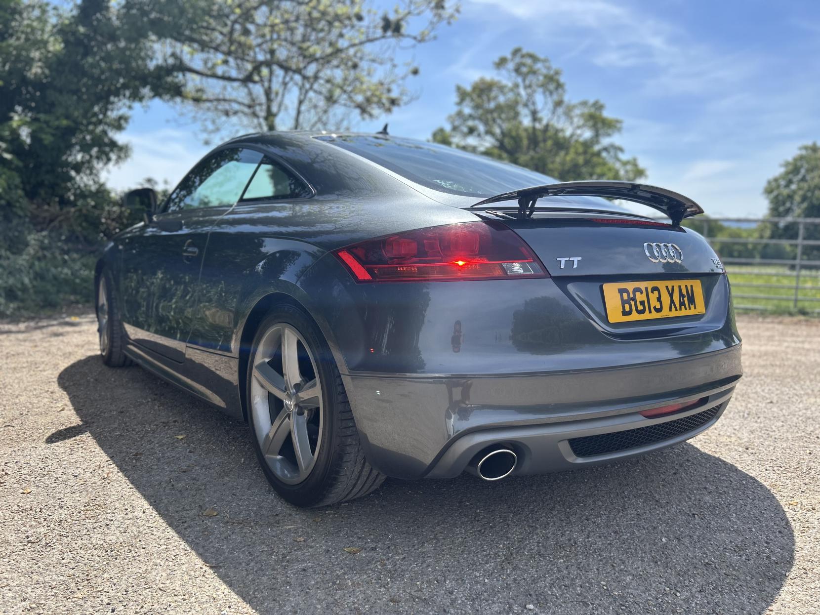 Audi TT 2.0 TFSI S line Coupe 3dr Petrol S Tronic quattro Euro 5 (s/s) (211 ps)