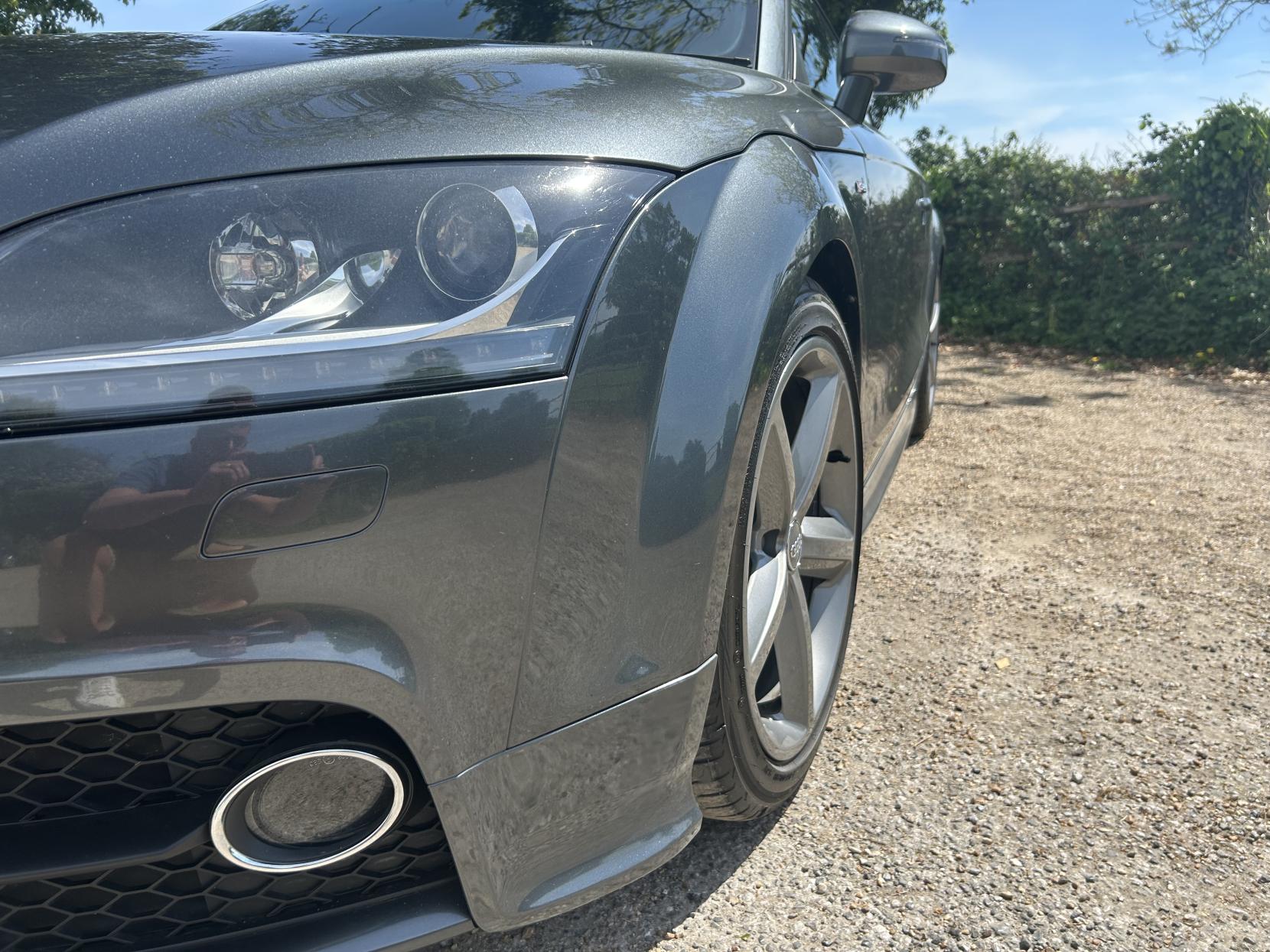 Audi TT 2.0 TFSI S line Coupe 3dr Petrol S Tronic quattro Euro 5 (s/s) (211 ps)