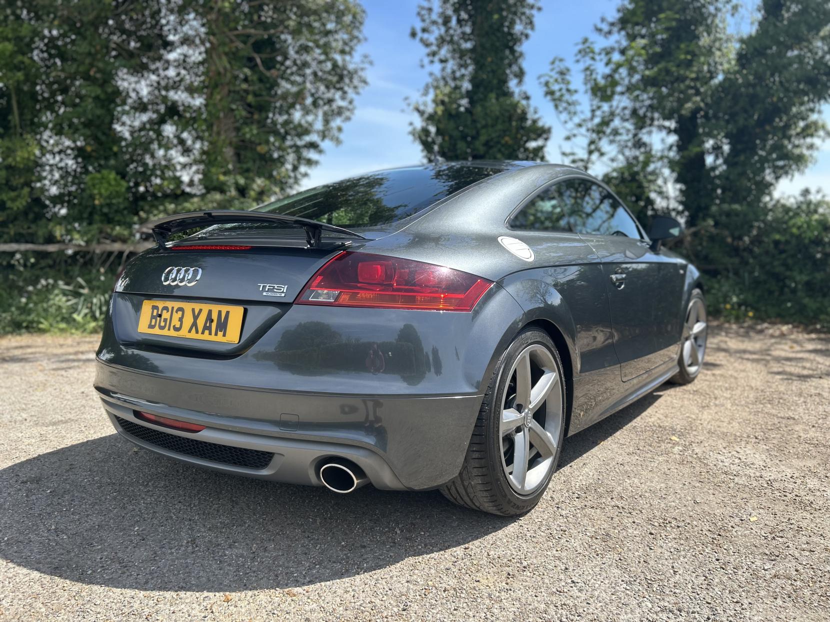 Audi TT 2.0 TFSI S line Coupe 3dr Petrol S Tronic quattro Euro 5 (s/s) (211 ps)