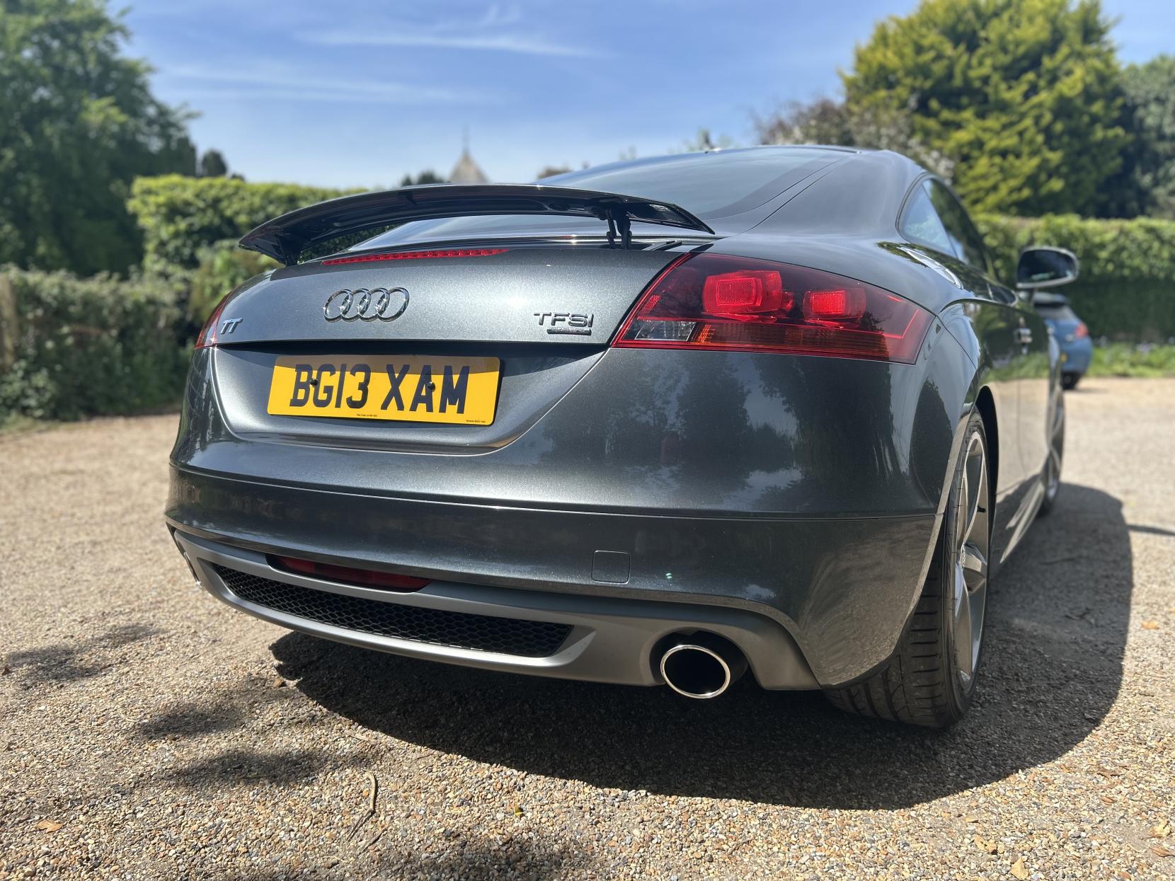 Audi TT 2.0 TFSI S line Coupe 3dr Petrol S Tronic quattro Euro 5 (s/s) (211 ps)