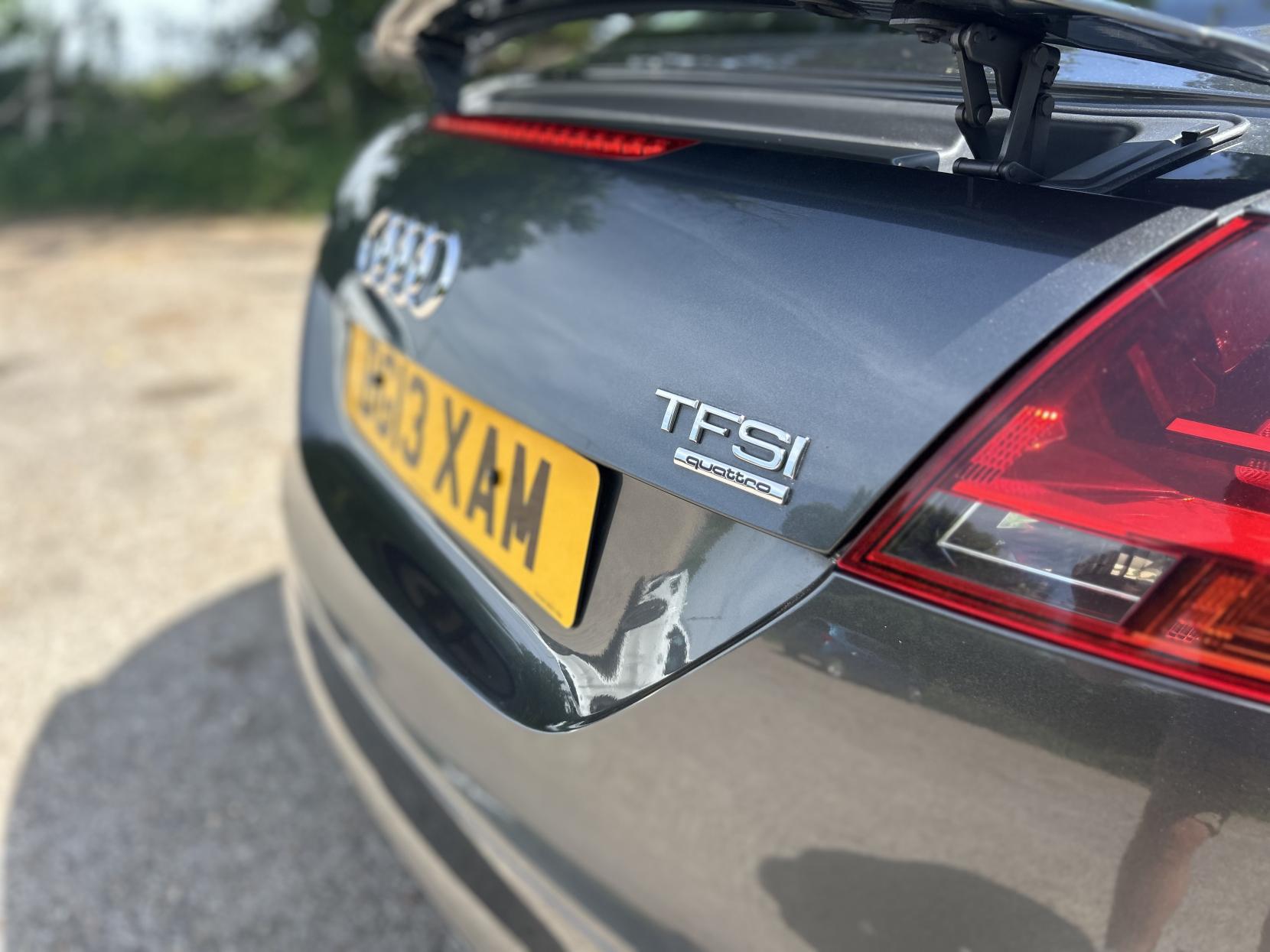 Audi TT 2.0 TFSI S line Coupe 3dr Petrol S Tronic quattro Euro 5 (s/s) (211 ps)