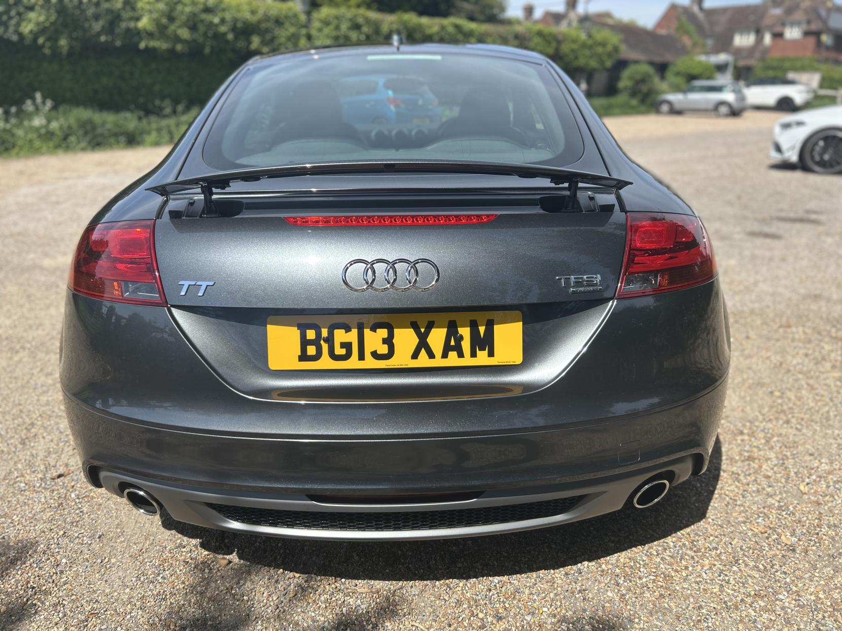 Audi TT 2.0 TFSI S line Coupe 3dr Petrol S Tronic quattro Euro 5 (s/s) (211 ps)