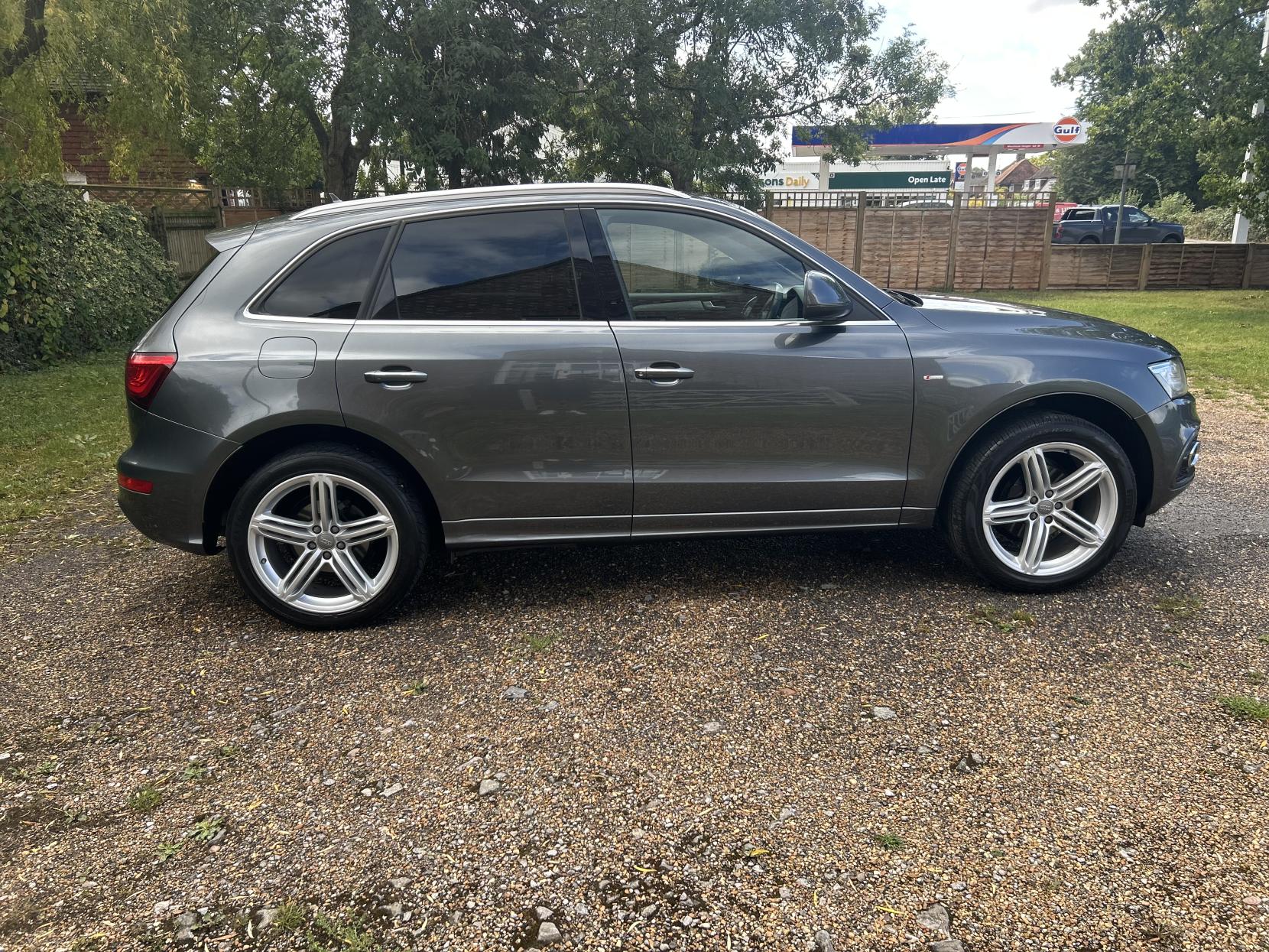Audi Q5 2.0 TFSI S line Plus SUV 5dr Petrol Tiptronic quattro Euro 6 (s/s) (230 ps)