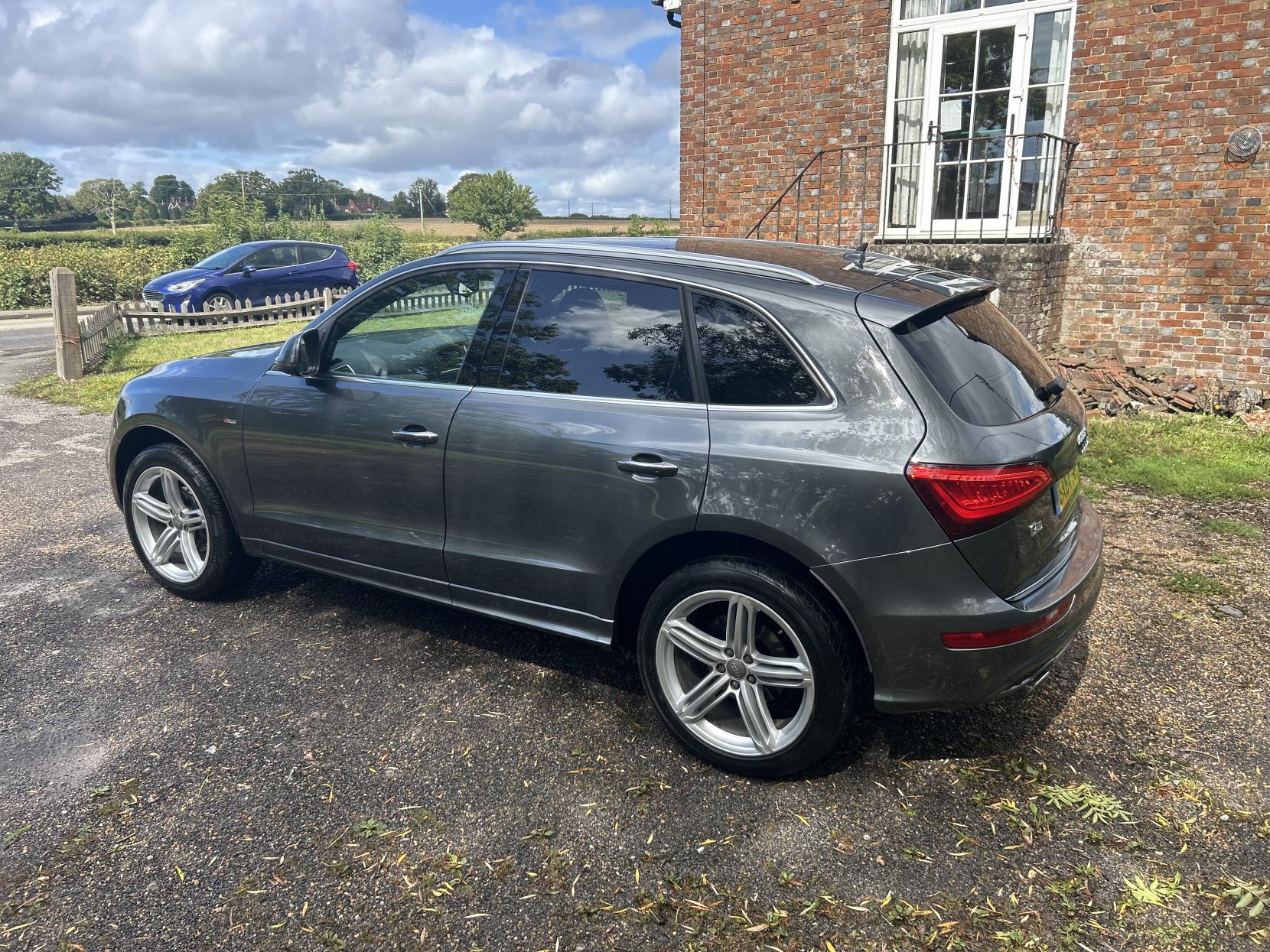 Audi Q5 2.0 TFSI S line Plus SUV 5dr Petrol Tiptronic quattro Euro 6 (s/s) (230 ps)