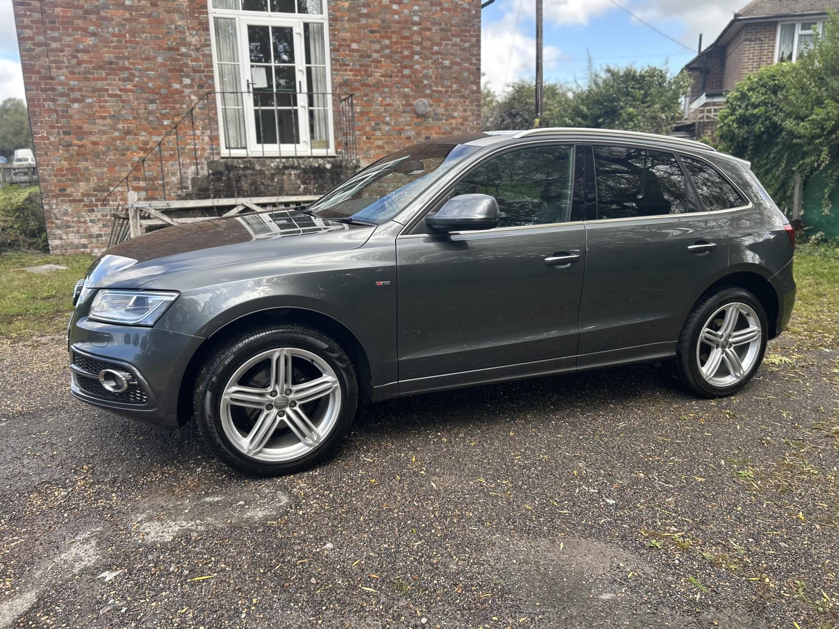 Audi Q5 2.0 TFSI S line Plus SUV 5dr Petrol Tiptronic quattro Euro 6 (s/s) (230 ps)