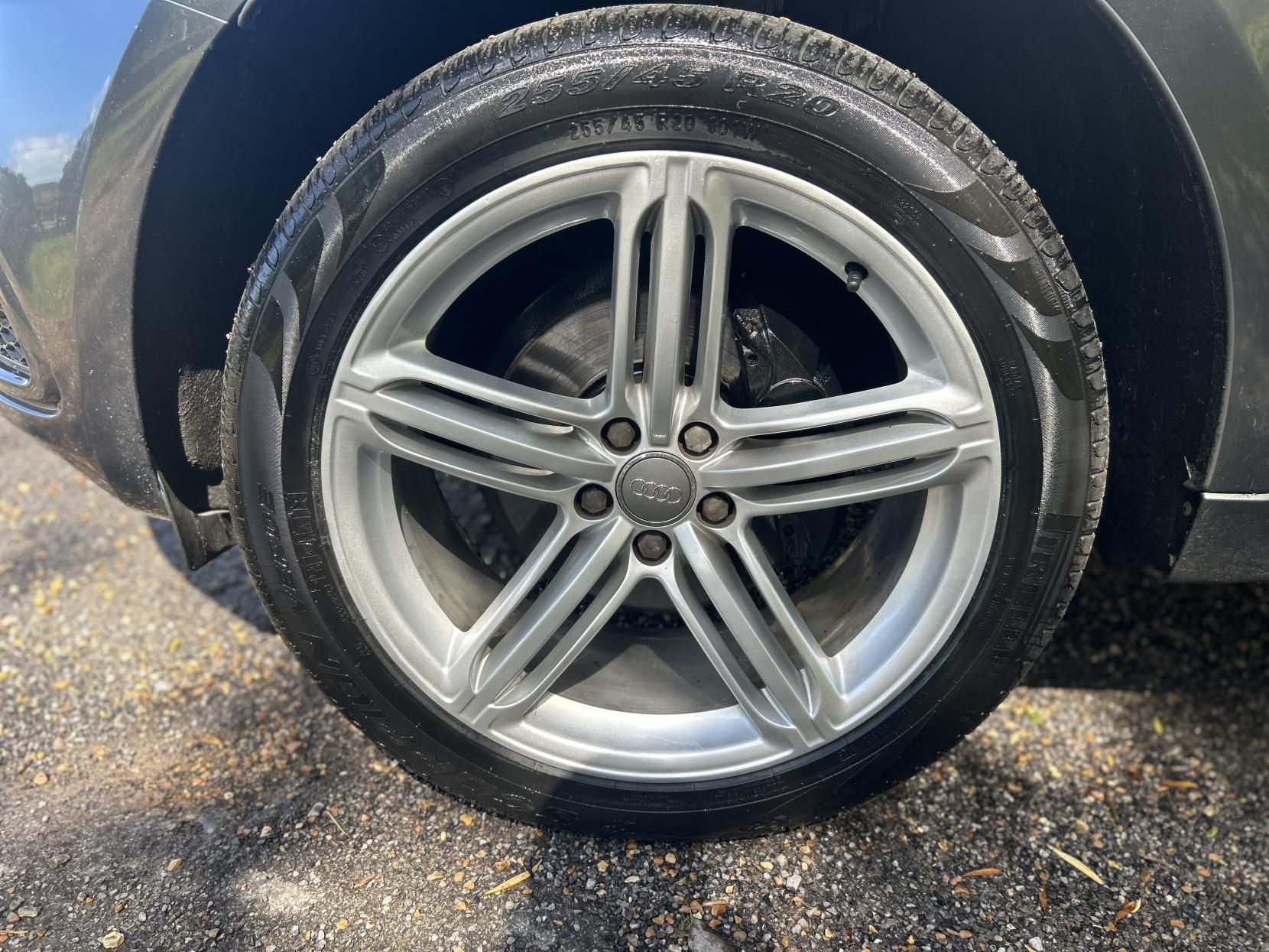 Audi Q5 2.0 TFSI S line Plus SUV 5dr Petrol Tiptronic quattro Euro 6 (s/s) (230 ps)