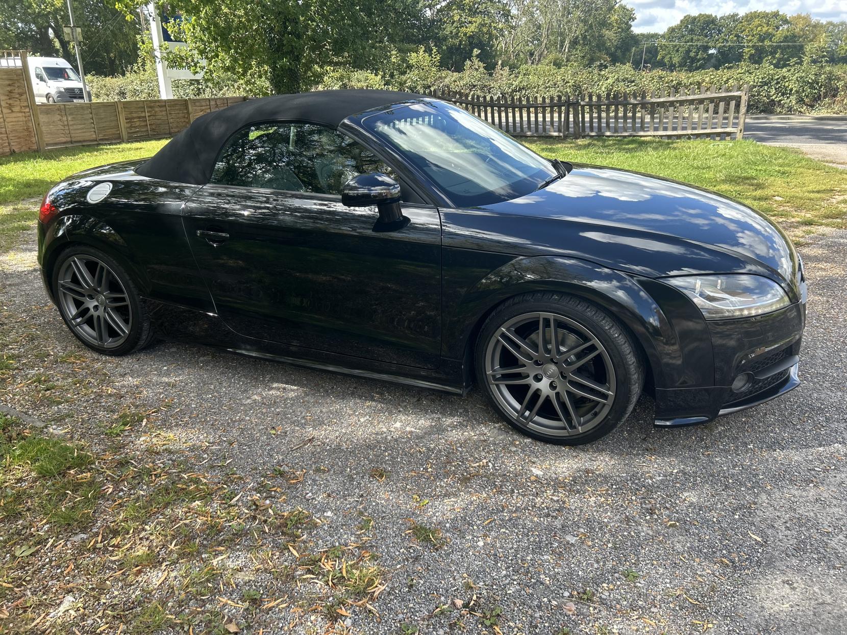 Audi TT 2.0 TFSI Black Edition Roadster 2dr Petrol S Tronic quattro Euro 5 (s/s) (211 ps)