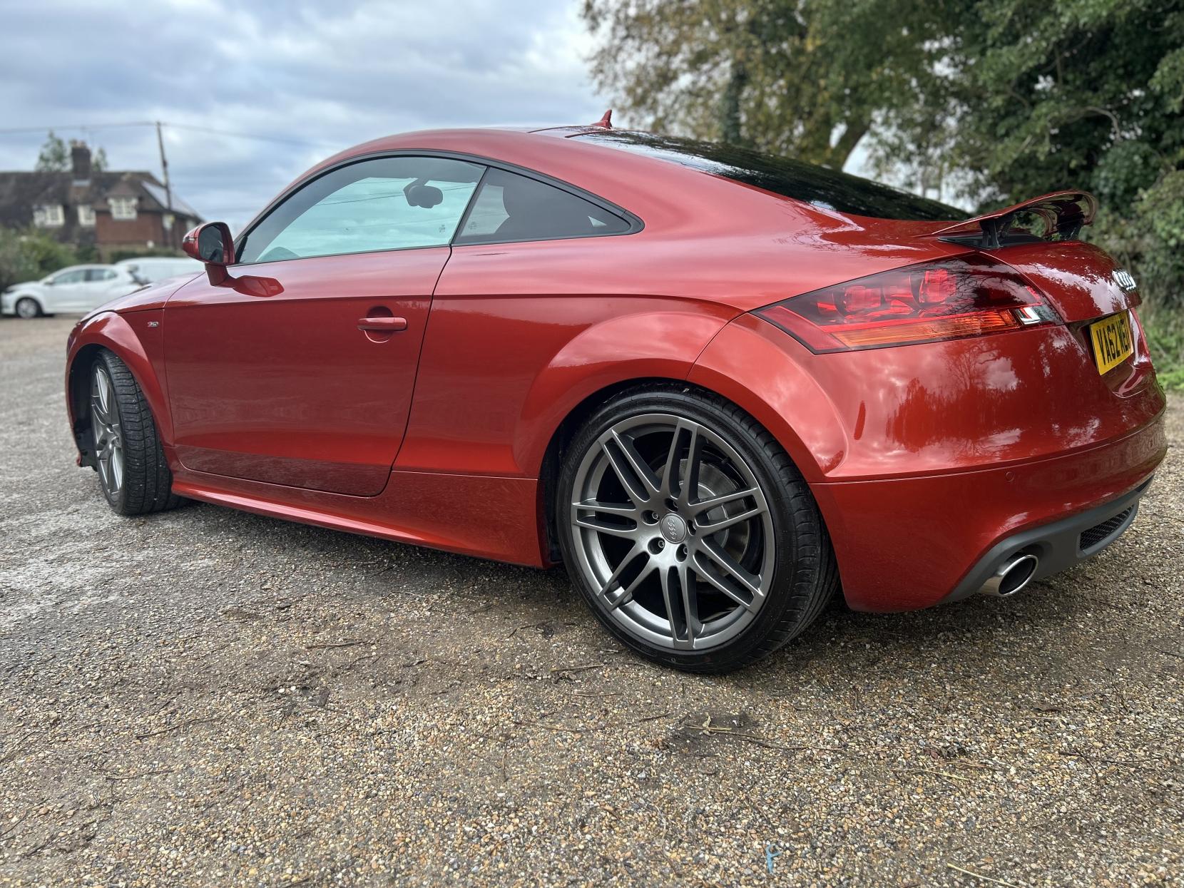 Audi TT 2.0 TFSI Black Edition Coupe 3dr Petrol S Tronic quattro Euro 5 (s/s) (211 ps)