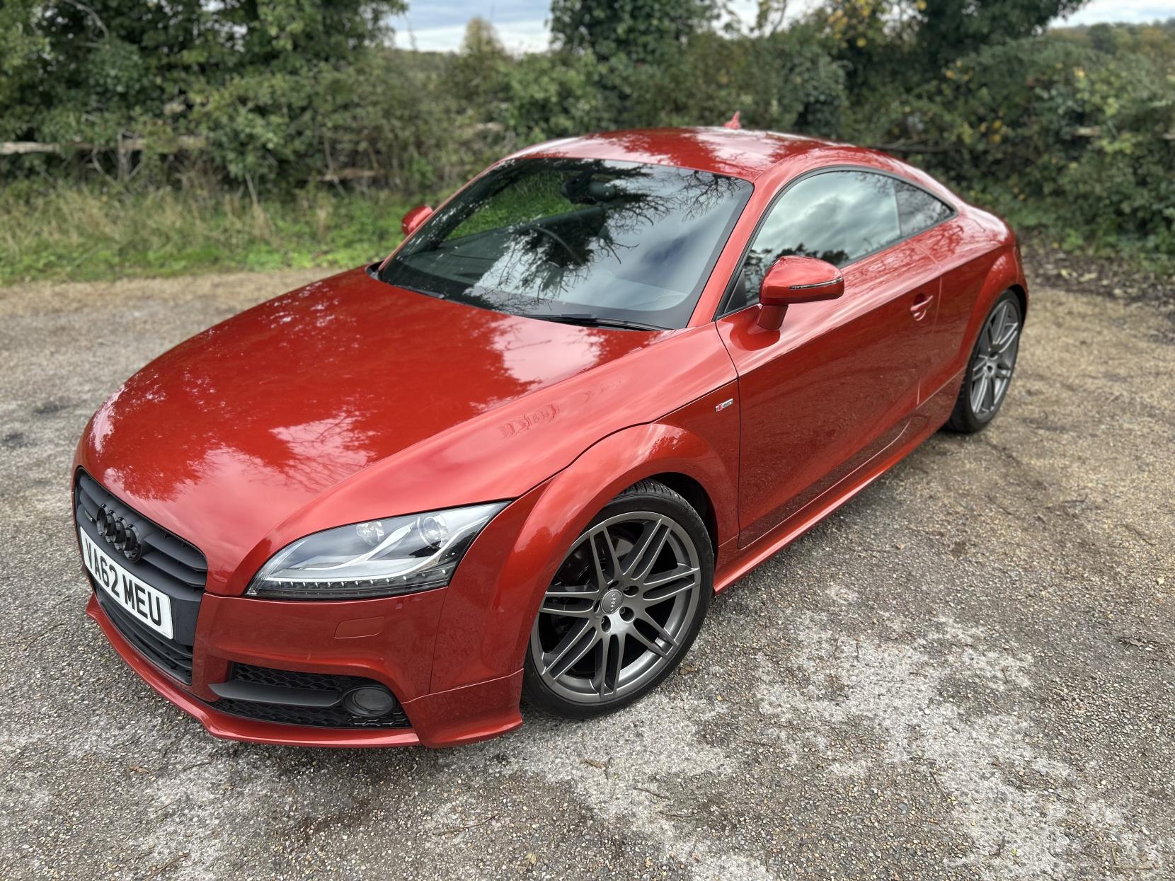 Audi TT 2.0 TFSI Black Edition Coupe 3dr Petrol S Tronic quattro Euro 5 (s/s) (211 ps)