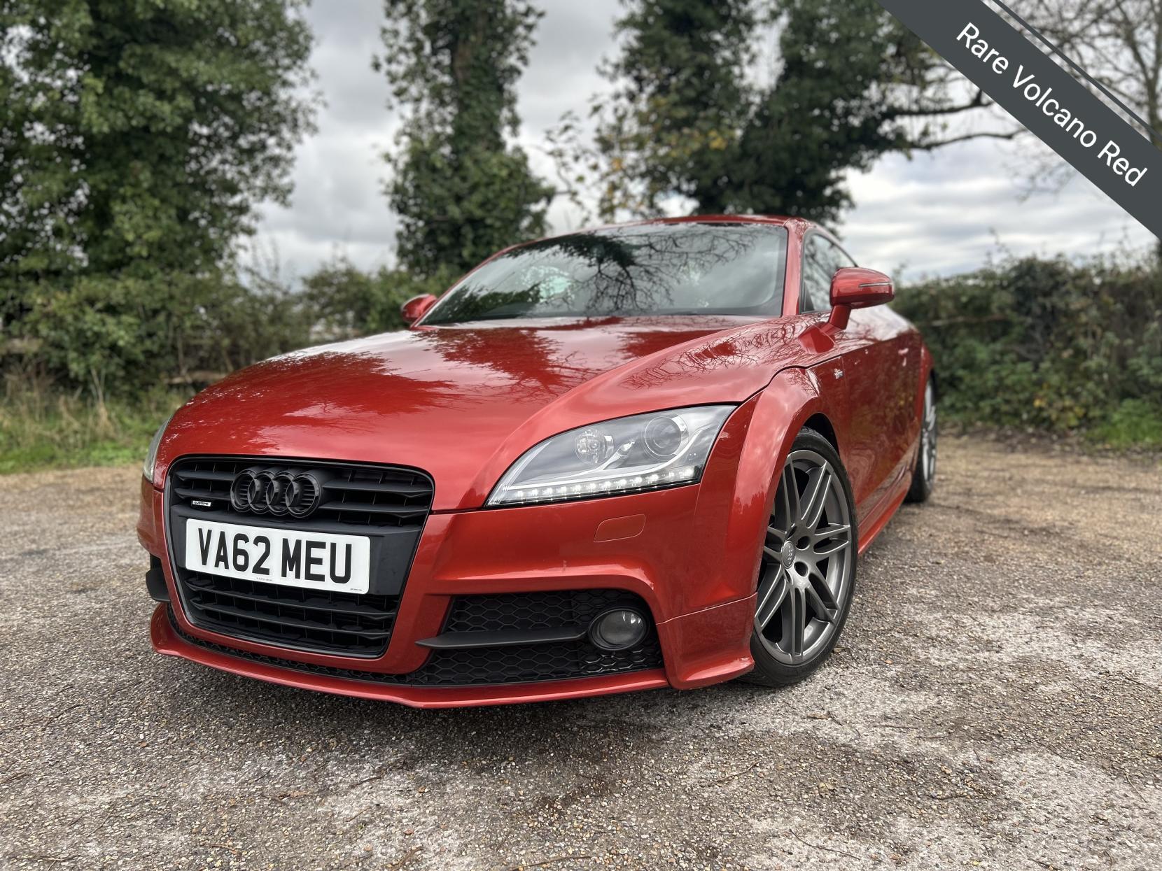 Audi TT 2.0 TFSI Black Edition Coupe 3dr Petrol S Tronic quattro Euro 5 (s/s) (211 ps)