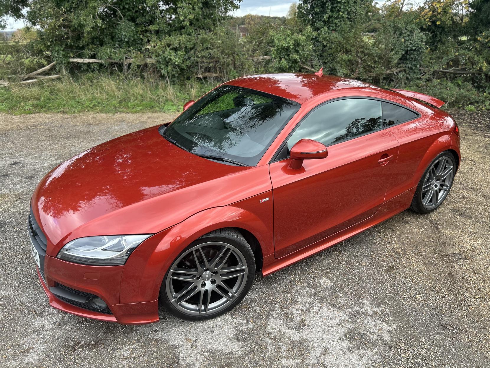 Audi TT 2.0 TFSI Black Edition Coupe 3dr Petrol S Tronic quattro Euro 5 (s/s) (211 ps)