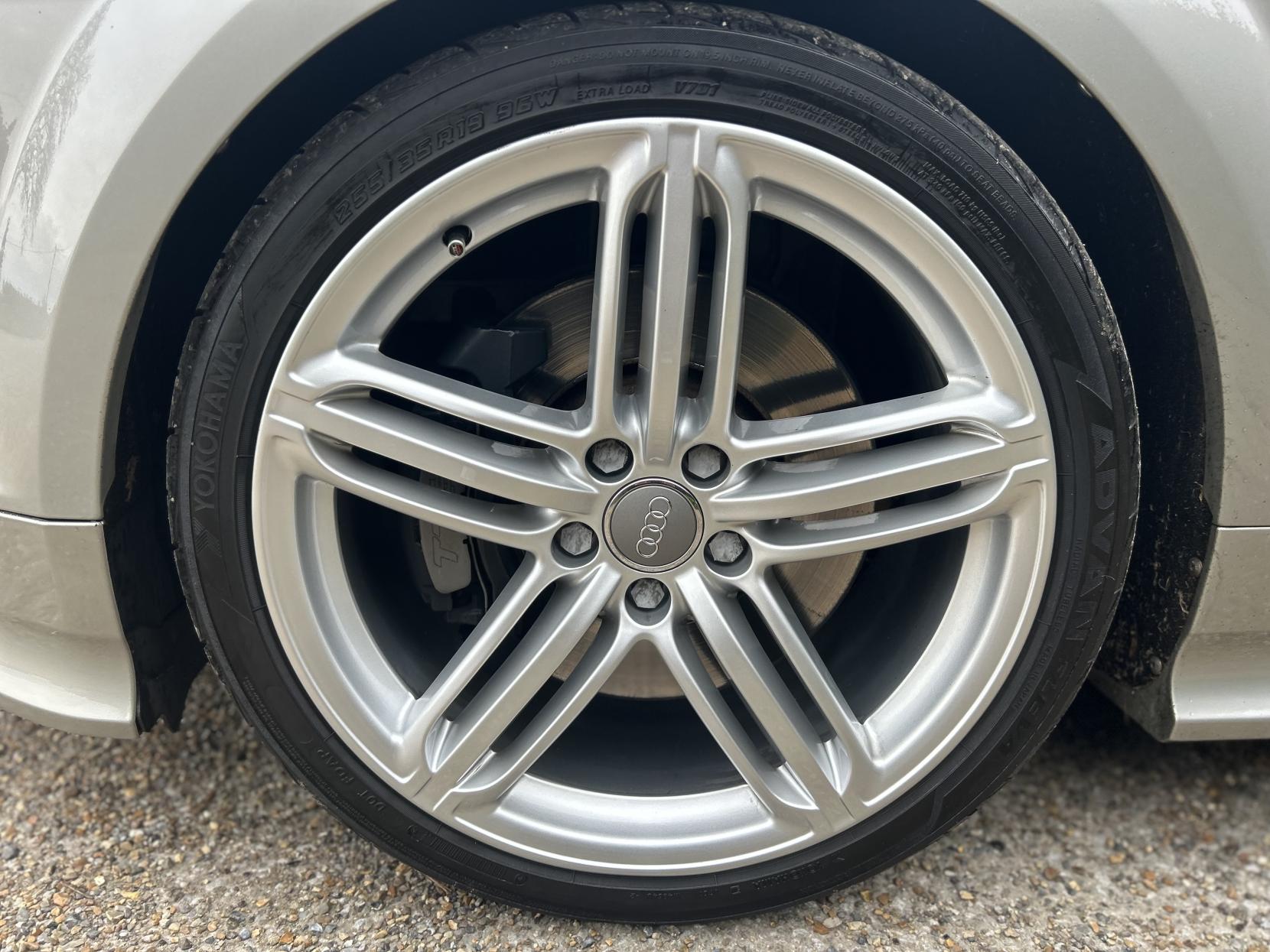 Audi TTS 2.0 TFSI Roadster 2dr Petrol Manual quattro Euro 5 (272 ps)