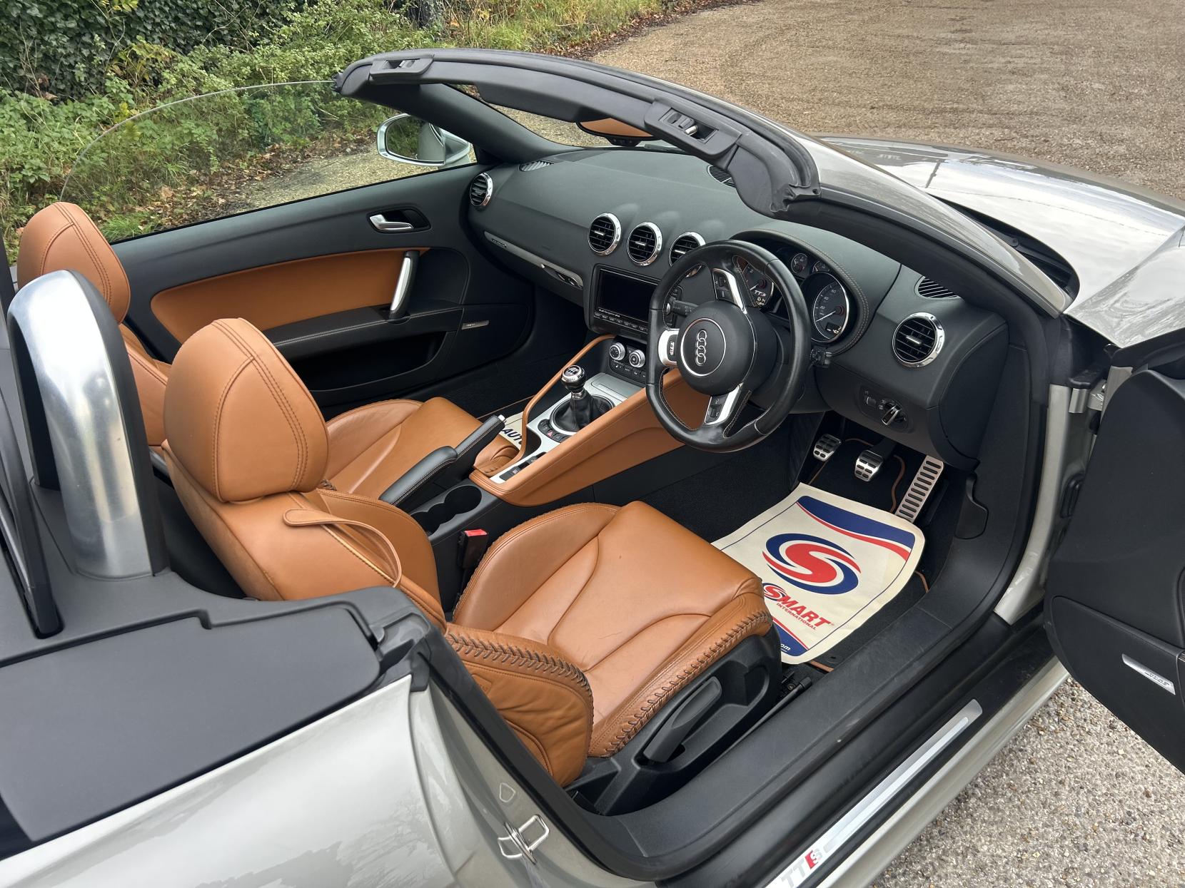 Audi TTS 2.0 TFSI Roadster 2dr Petrol Manual quattro Euro 5 (272 ps)