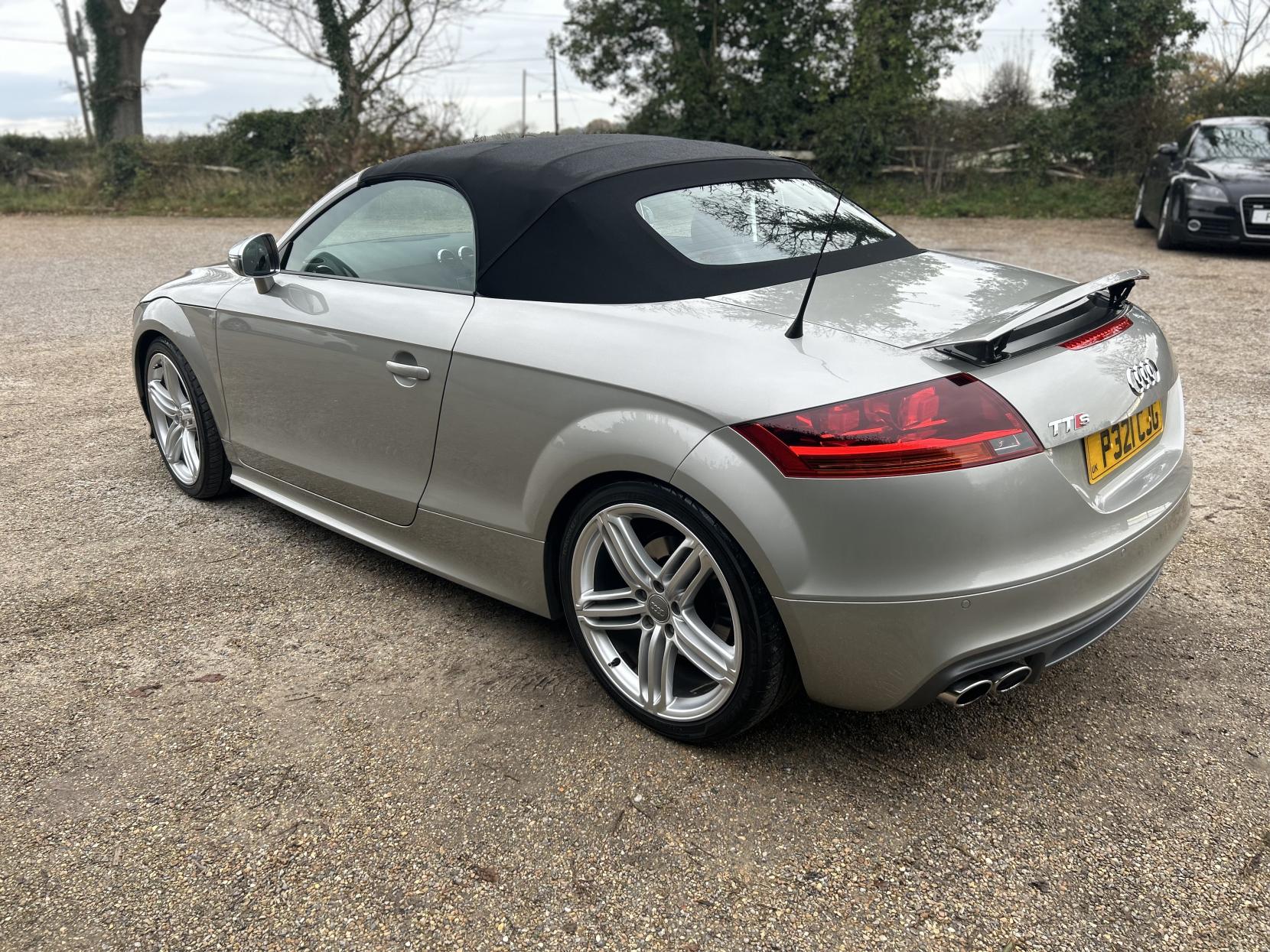 Audi TTS 2.0 TFSI Roadster 2dr Petrol Manual quattro Euro 5 (272 ps)