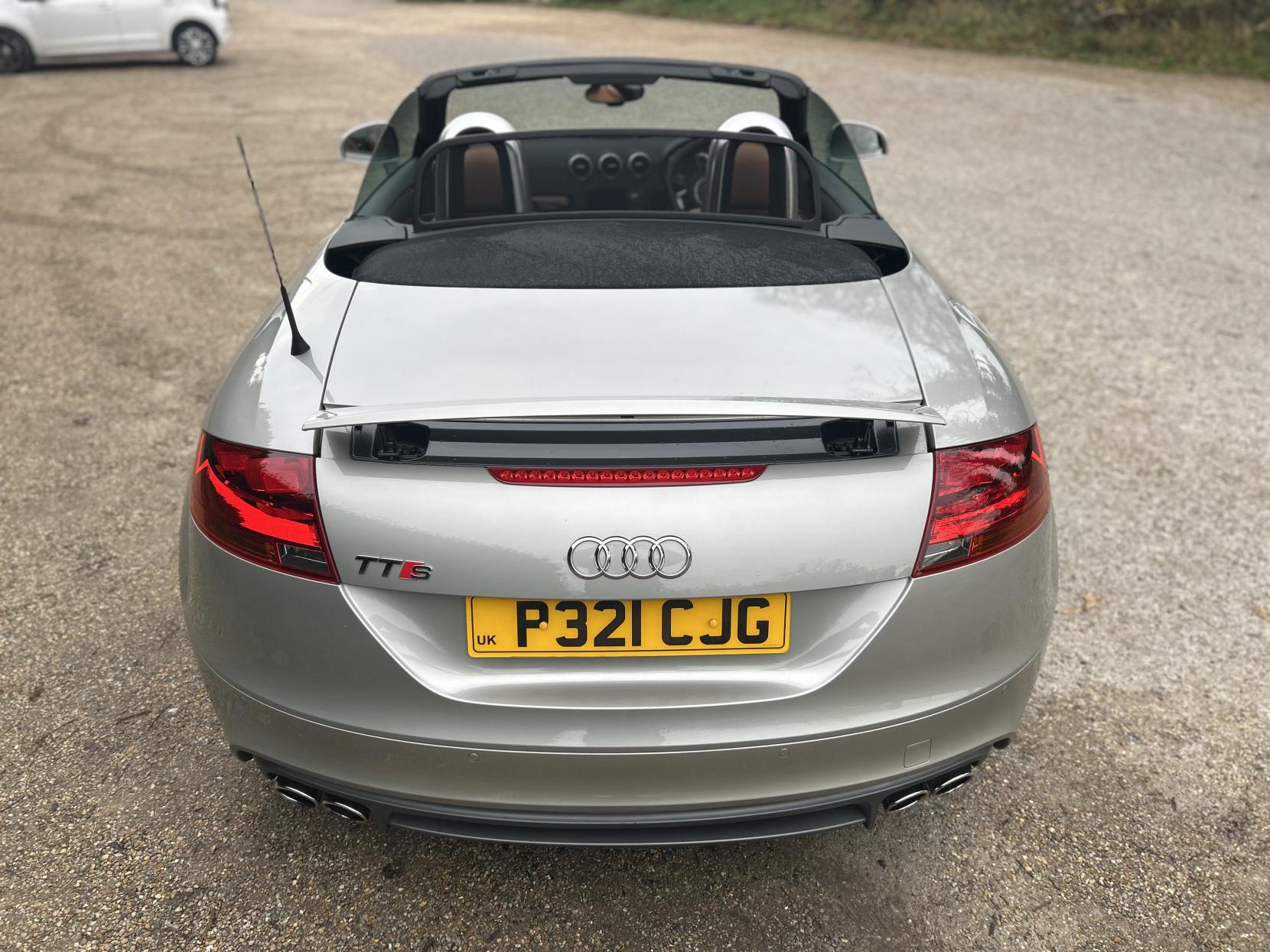 Audi TTS 2.0 TFSI Roadster 2dr Petrol Manual quattro Euro 5 (272 ps)