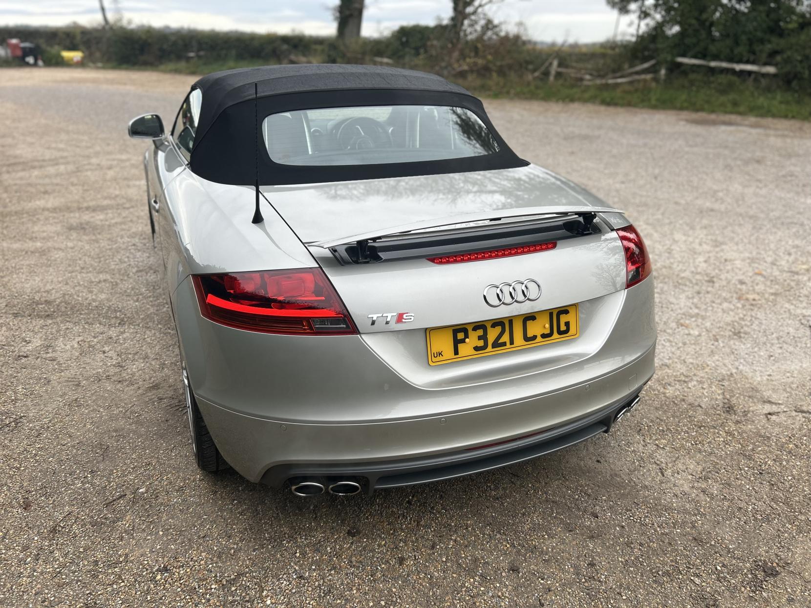 Audi TTS 2.0 TFSI Roadster 2dr Petrol Manual quattro Euro 5 (272 ps)