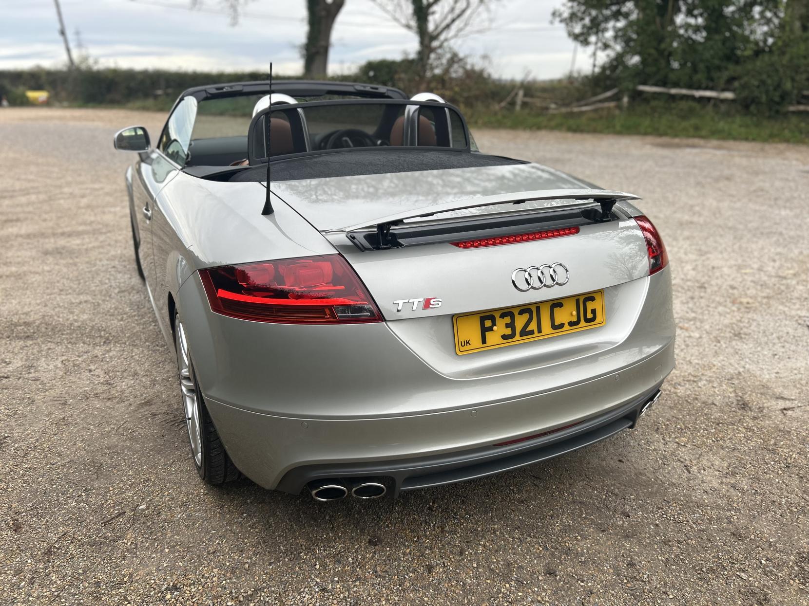 Audi TTS 2.0 TFSI Roadster 2dr Petrol Manual quattro Euro 5 (272 ps)