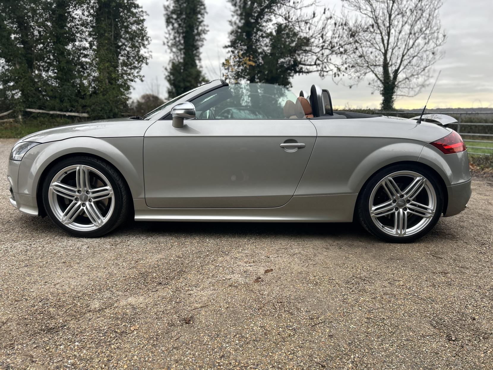 Audi TTS 2.0 TFSI Roadster 2dr Petrol Manual quattro Euro 5 (272 ps)