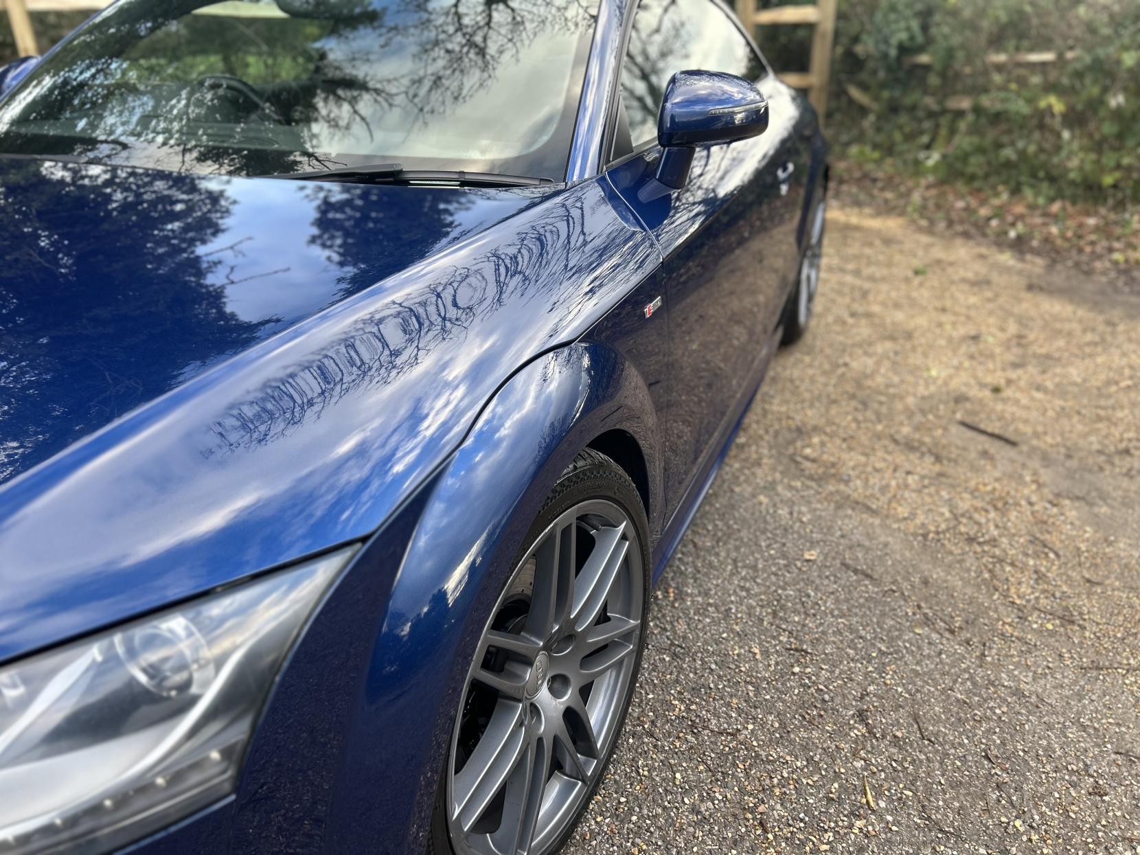 Audi TT 2.0 TFSI Black Edition Coupe 3dr Petrol S Tronic quattro Euro 5 (s/s) (211 ps)