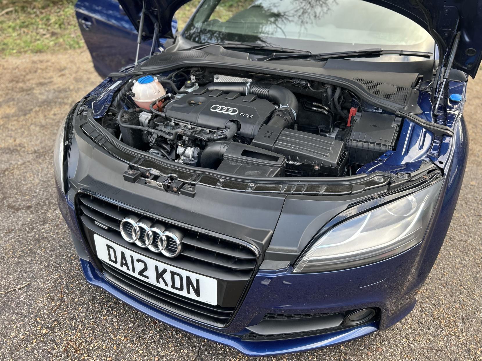 Audi TT 2.0 TFSI Black Edition Coupe 3dr Petrol S Tronic quattro Euro 5 (s/s) (211 ps)