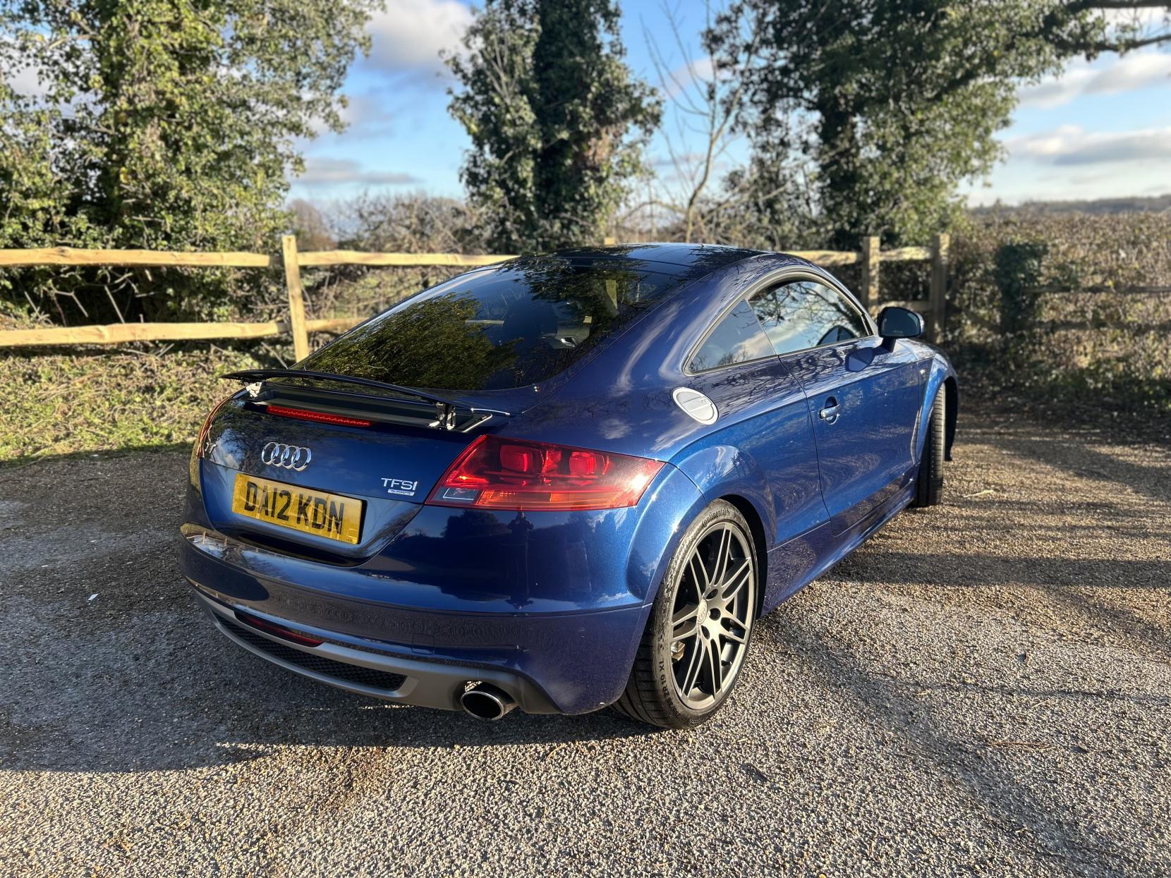 Audi TT 2.0 TFSI Black Edition Coupe 3dr Petrol S Tronic quattro Euro 5 (s/s) (211 ps)