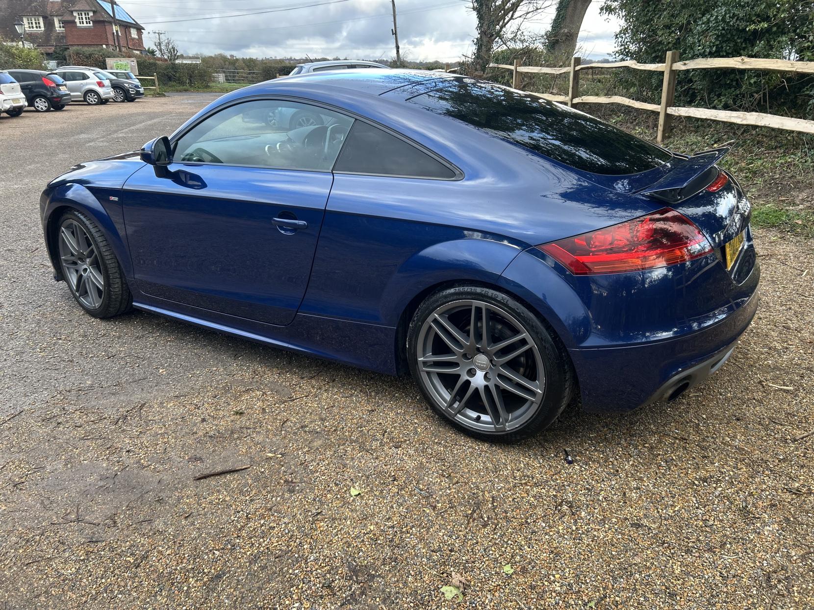 Audi TT 2.0 TFSI Black Edition Coupe 3dr Petrol S Tronic quattro Euro 5 (s/s) (211 ps)