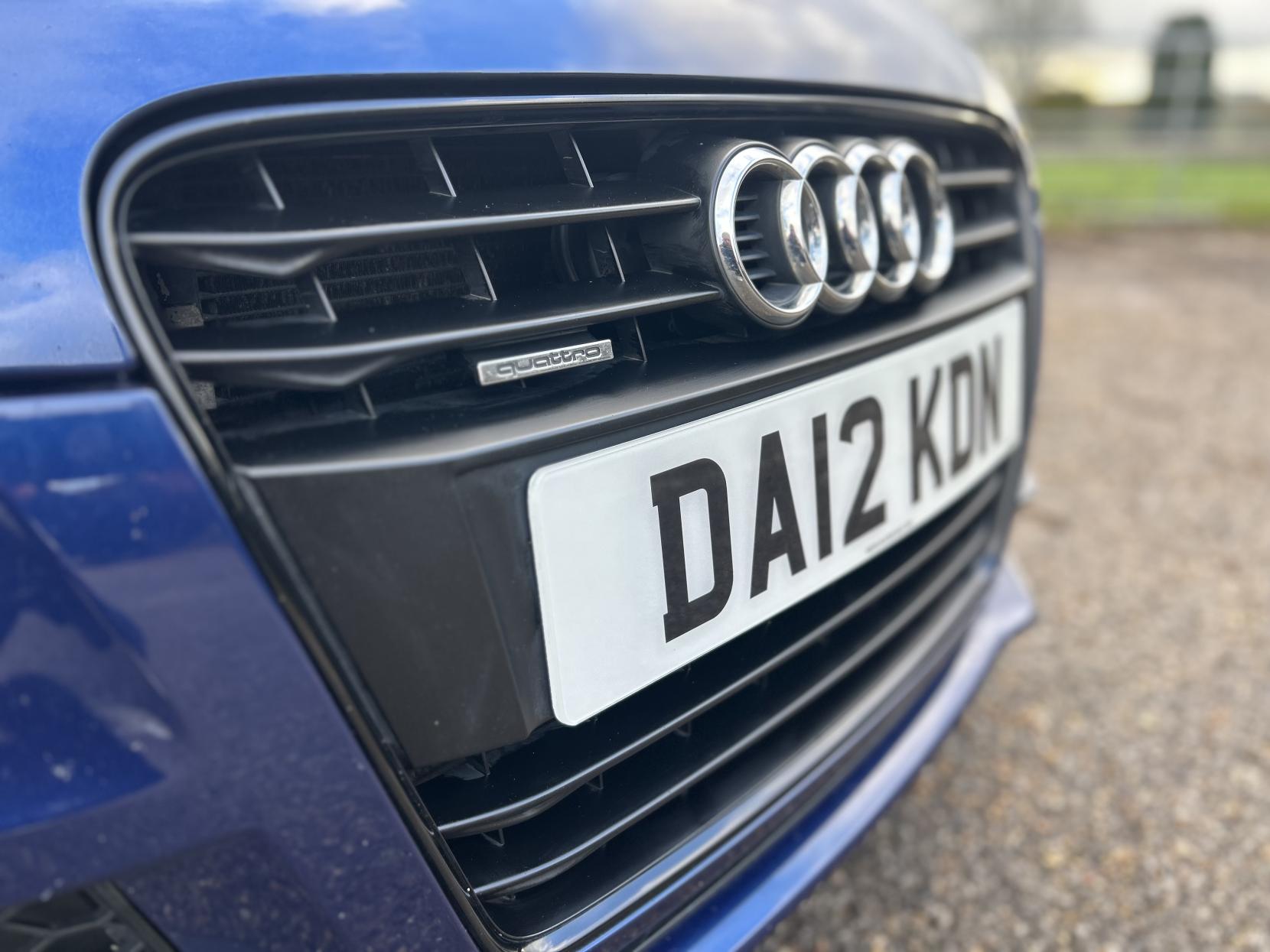 Audi TT 2.0 TFSI Black Edition Coupe 3dr Petrol S Tronic quattro Euro 5 (s/s) (211 ps)