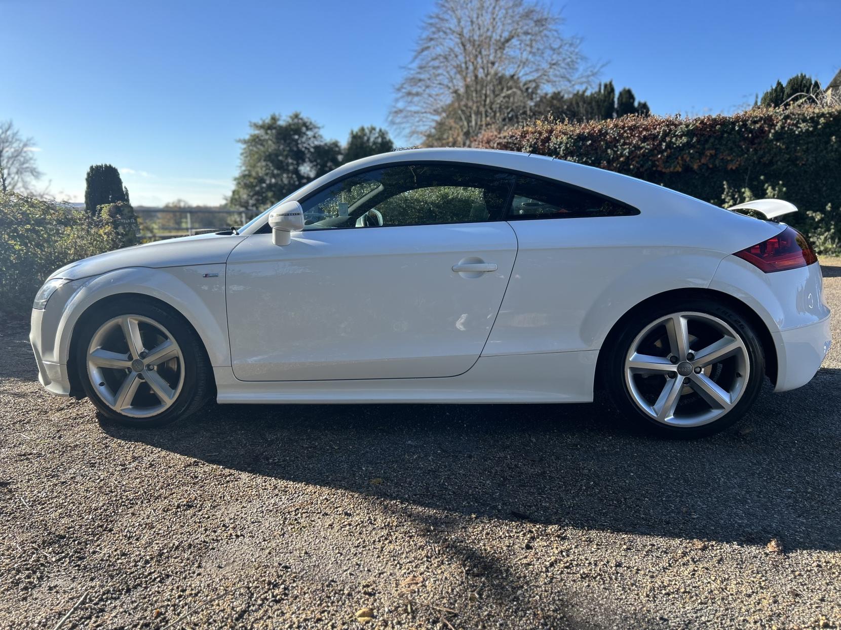 Audi TT 1.8 TFSI S line Coupe 3dr Petrol S Tronic Euro 5 (160 ps)