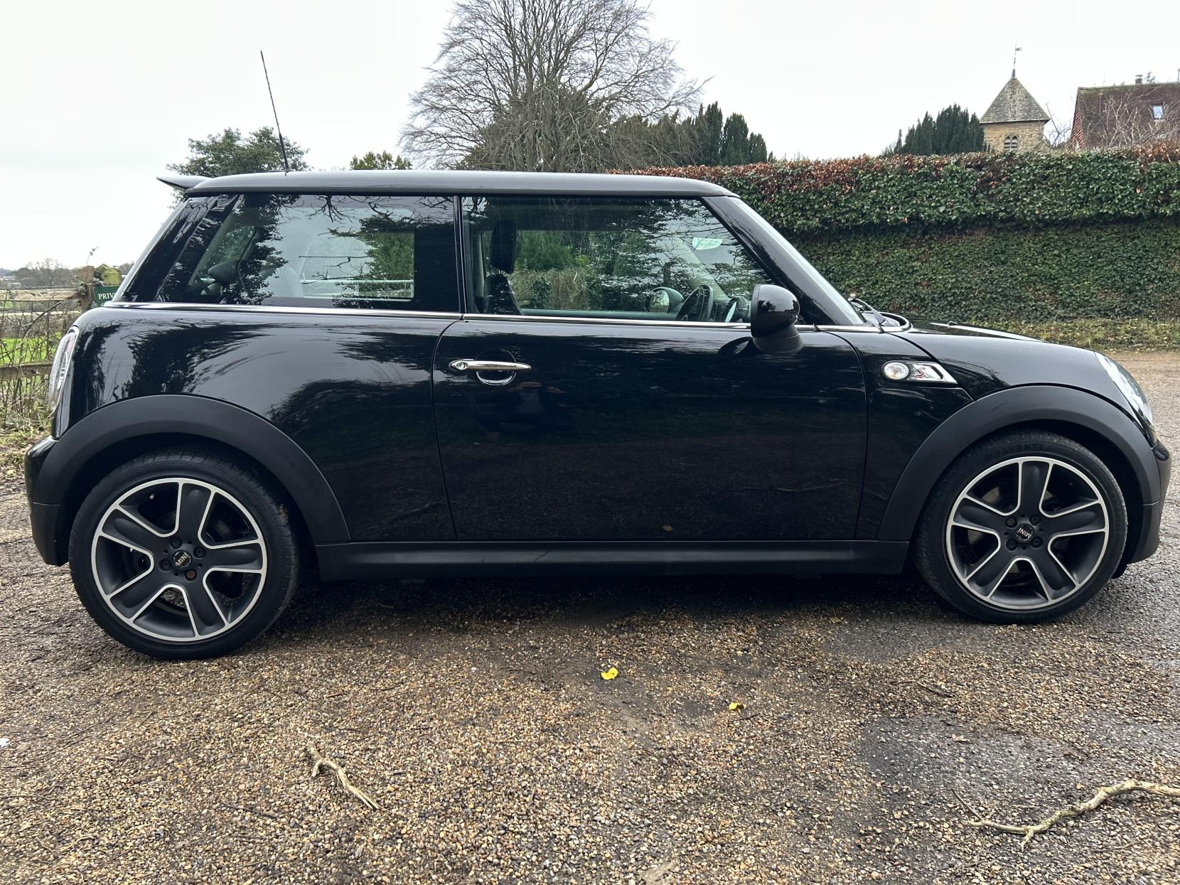 MINI Hatch 1.6 Cooper S Hatchback 3dr Petrol Manual Euro 5 (s/s) (184 ps)